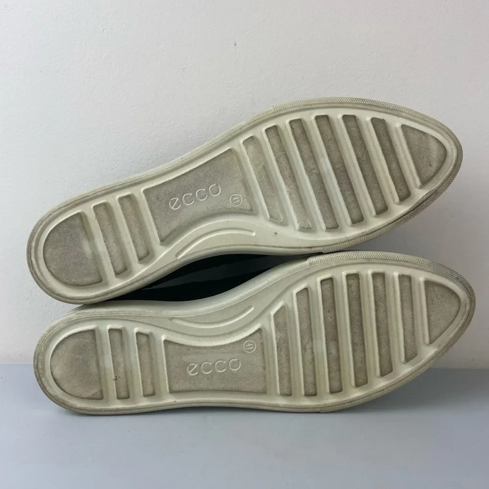 Ecco Gillian Slip On Sneaker Shoes Women’s Size 10 41 Black Suede Perforated - Picture 5 of 9